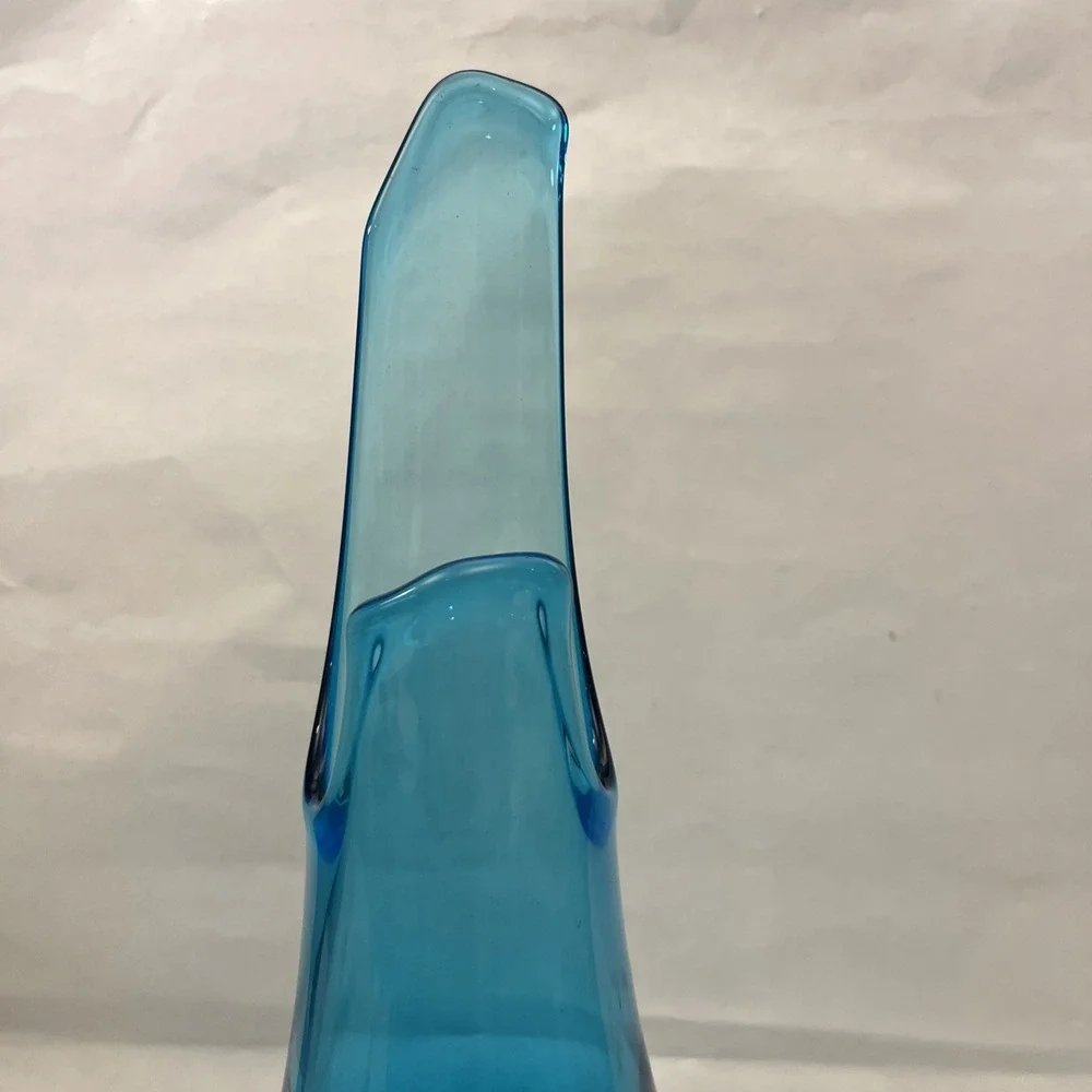 LE Smith Swung Vase Peacock Blue Footed Glass 15.5